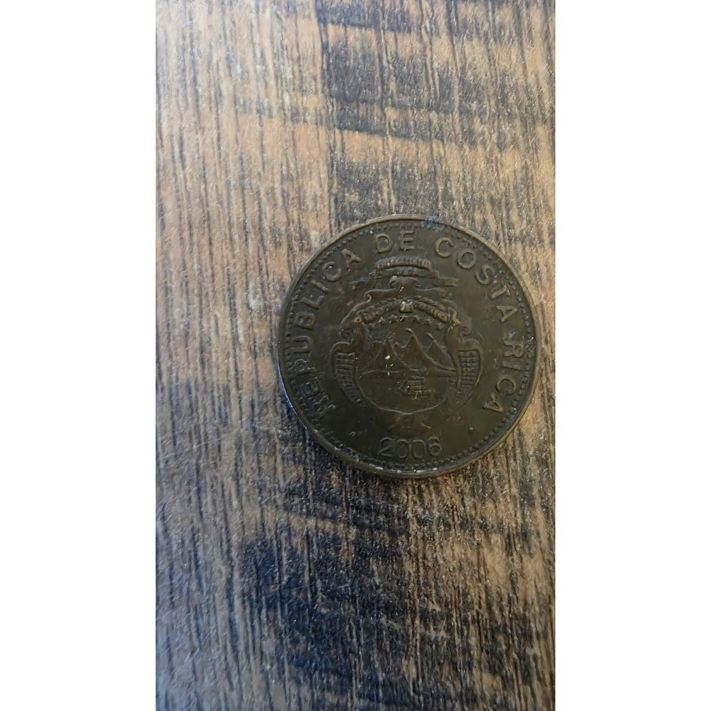 2006 Costa Rica 100 Colones Coin - Picture 2 of 2